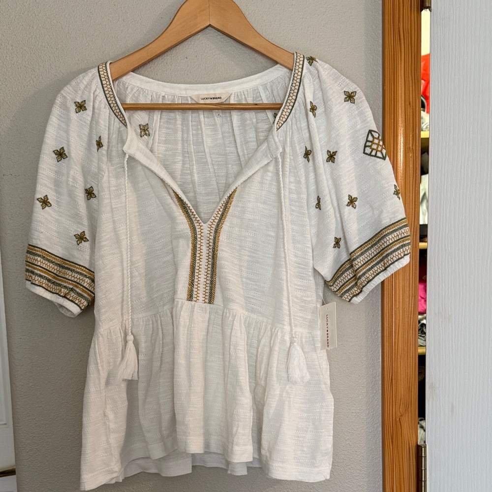 Lucky Brand White Cotton Knit Blouse with Gold Embroidery